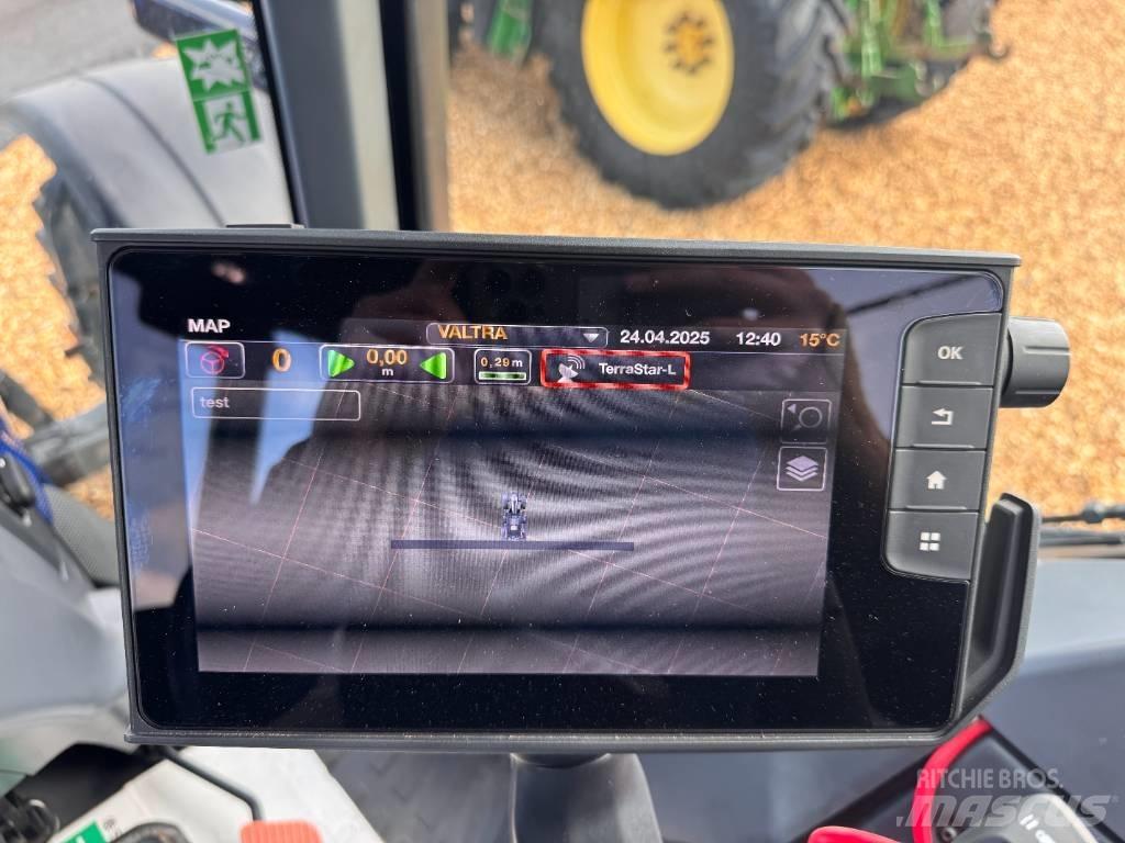 Valtra T 255 Versu الجرارات