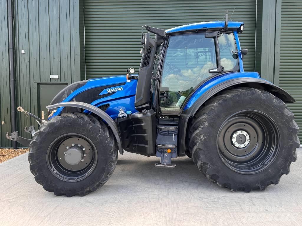 Valtra T 255 Versu الجرارات