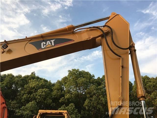 CAT 325 C حفارات زحافة