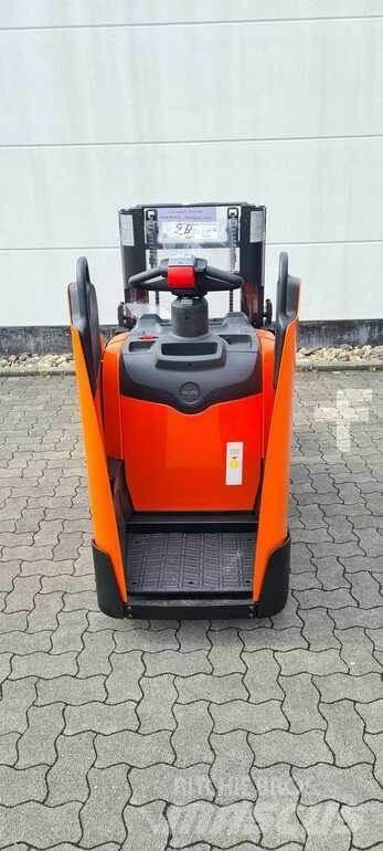 Toyota BT SPE200D معدات التكديس الجوالة