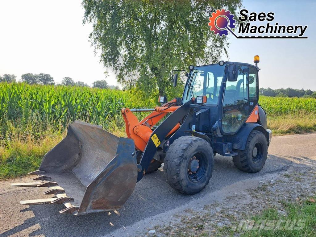 Komatsu WA70-7 لوادر بعجل