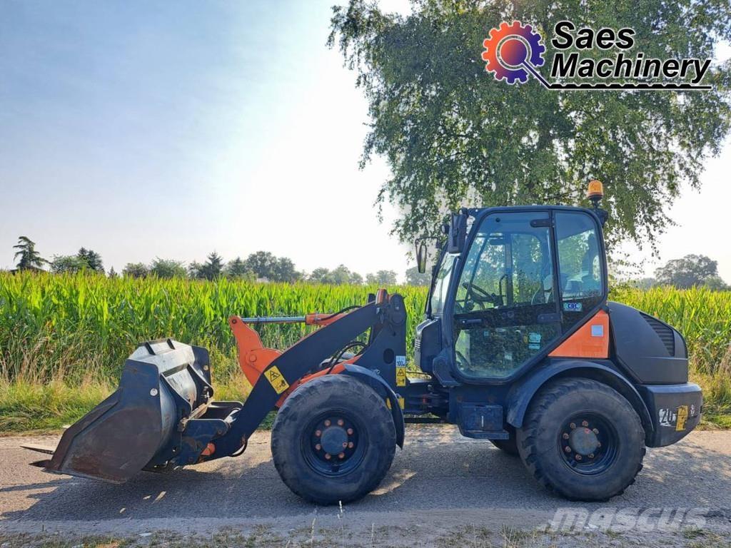 Komatsu WA70-7 لوادر بعجل