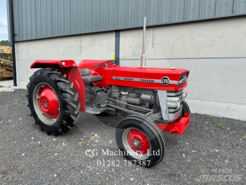 Massey Ferguson 135 الجرارات