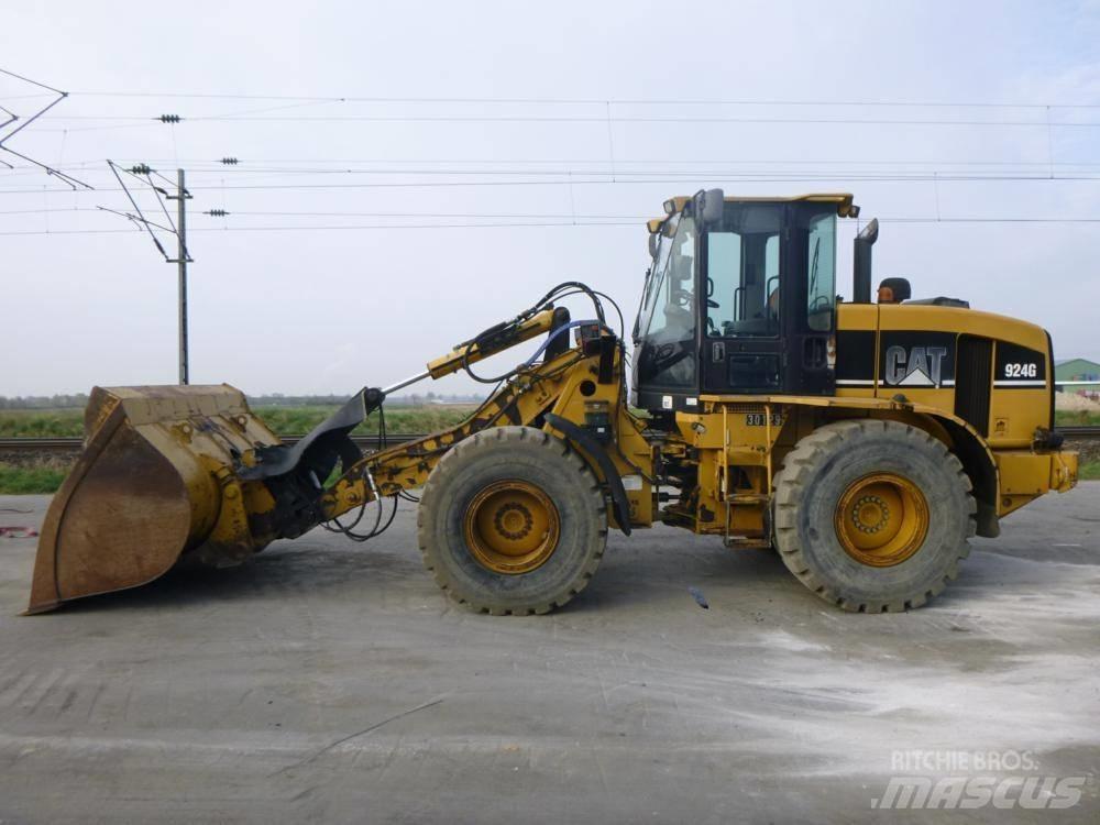 CAT 924 G HL لوادر بعجل