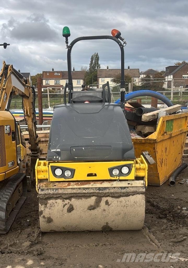 Bomag BW 120 AD-5 مداحل ثنائية الاسطوانة