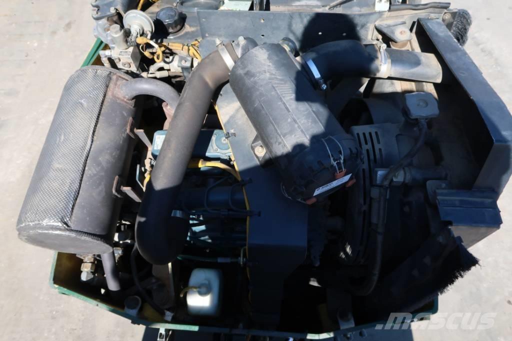 Bomag BW 138 AD-5 مداحل ثنائية الاسطوانة