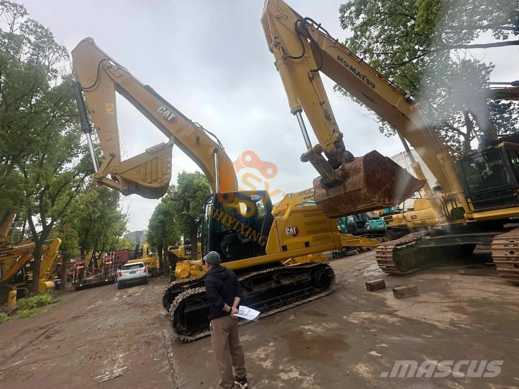 CAT 330 حفارات زحافة
