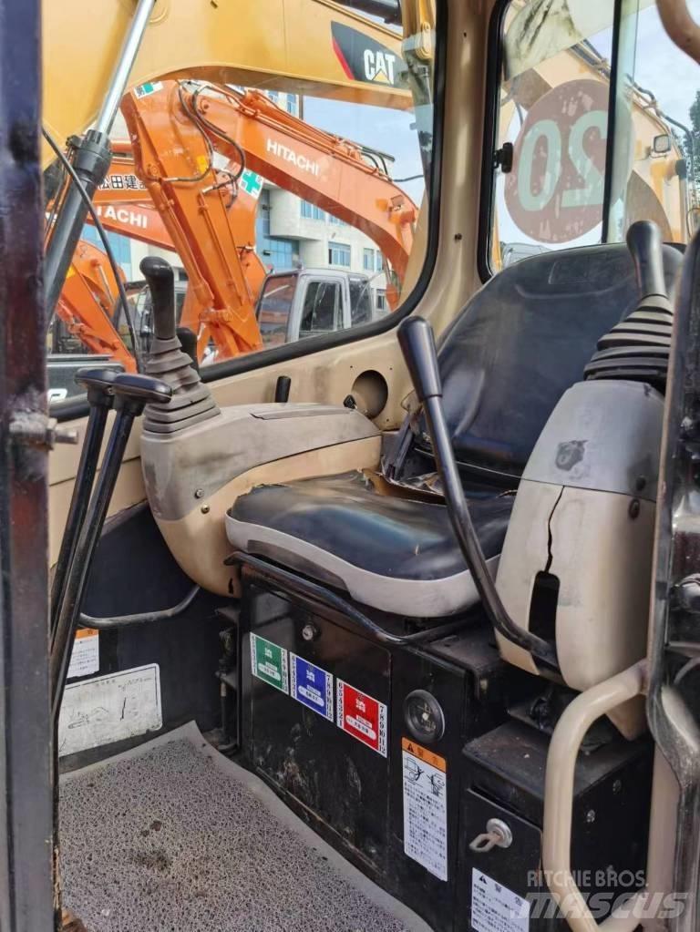 CAT 303 حفارات صغيرة أقل من 7 طن (حفارات صغيرة)