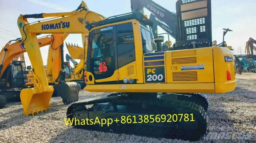 Komatsu PC 200-8 حفارات وسط 7 طن - 12 طن