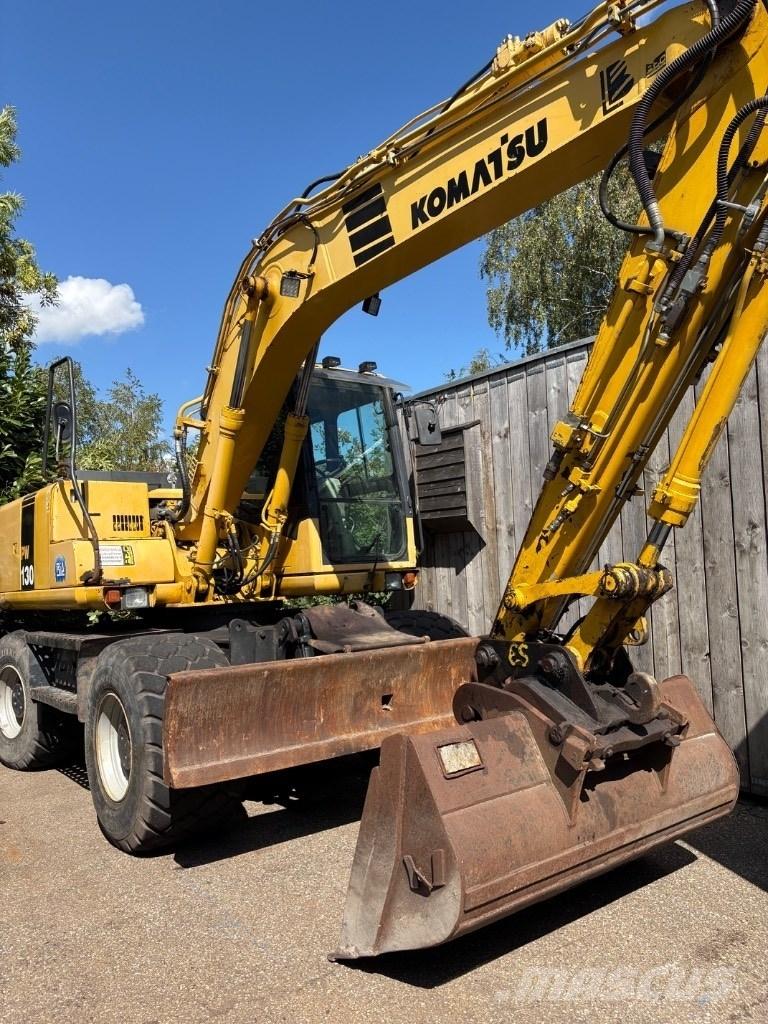 Komatsu PW 130-7K حفارات بعجل