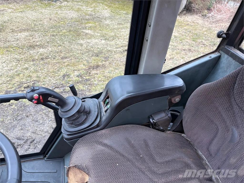 Schäffer 5370Z لوادر بعجل