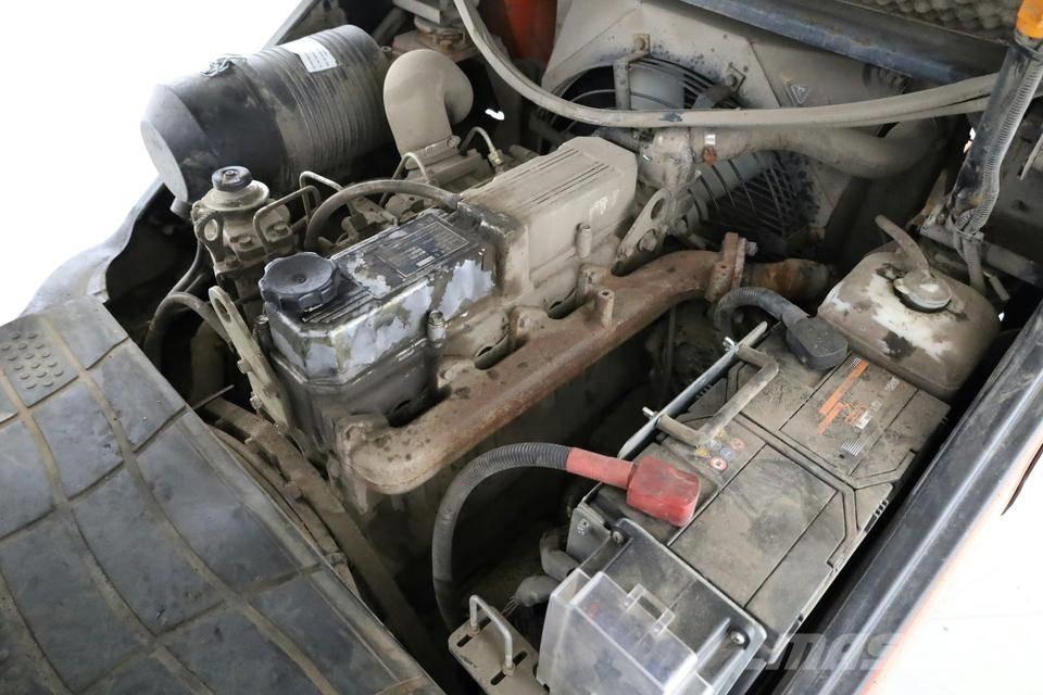 Nexen FDE-30 شاحنات الديزل