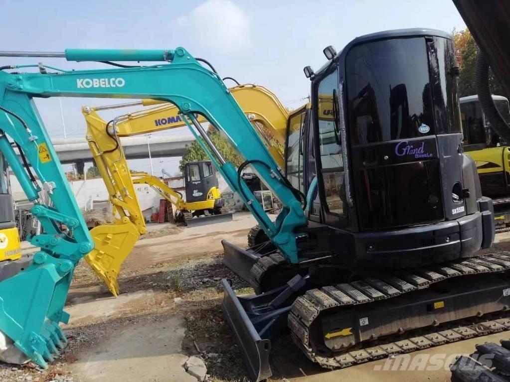 Kobelco SK55 حفارات زحافة