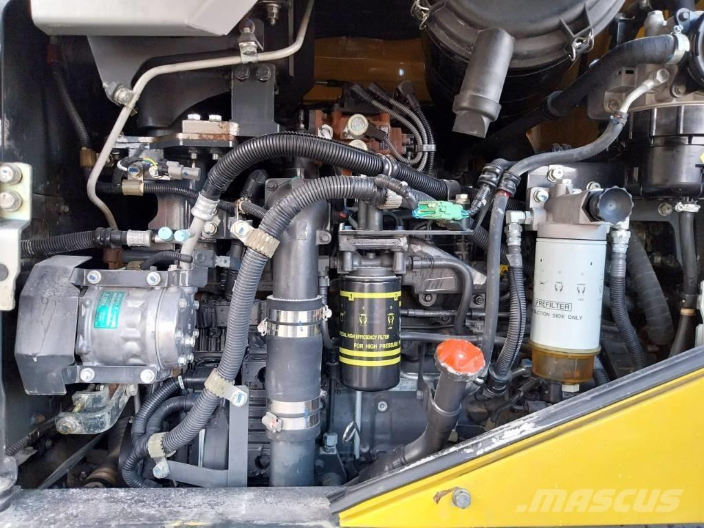 Komatsu WA270-7 لوادر بعجل