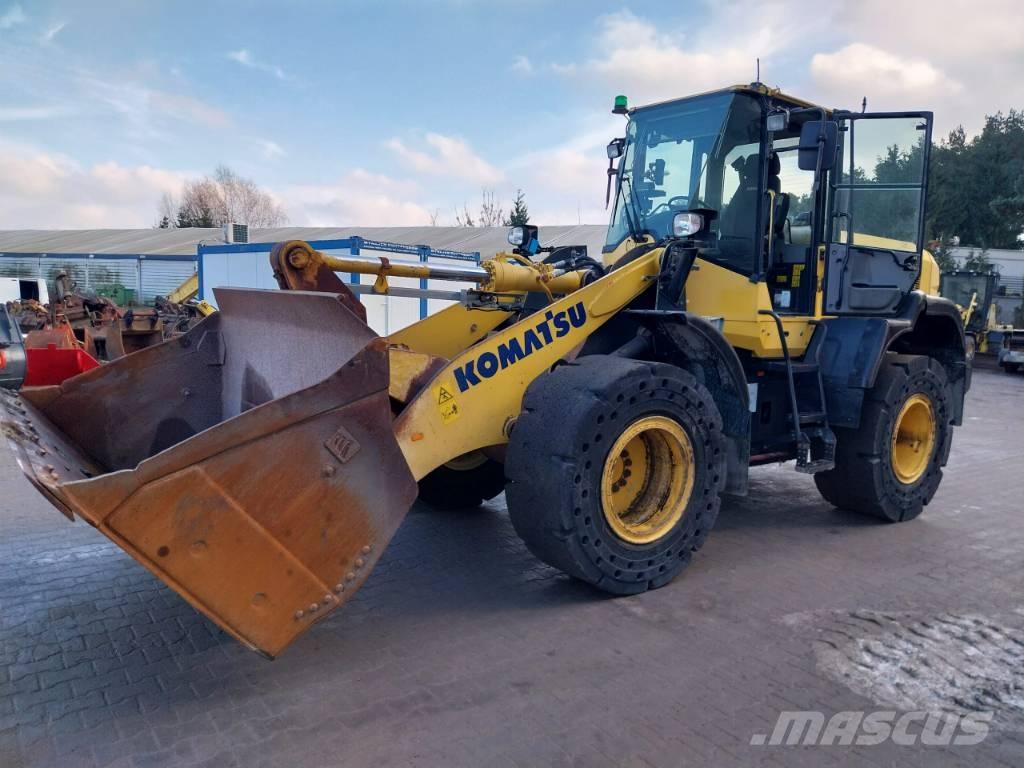 Komatsu WA270-7 لوادر بعجل