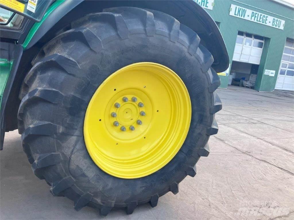 John Deere 6250R الجرارات