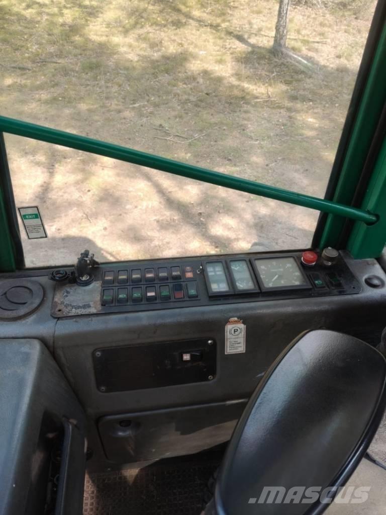 Timberjack 1010D شاحنات