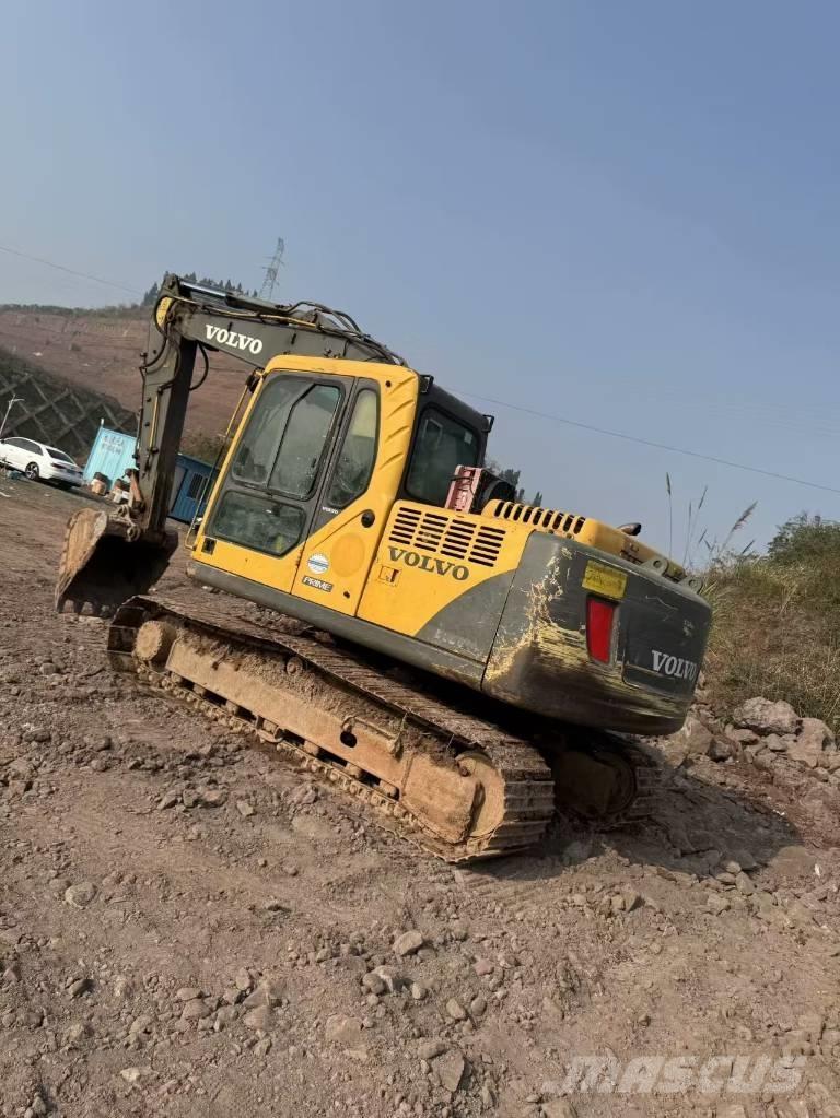 Volvo EC 140 B حفارات زحافة