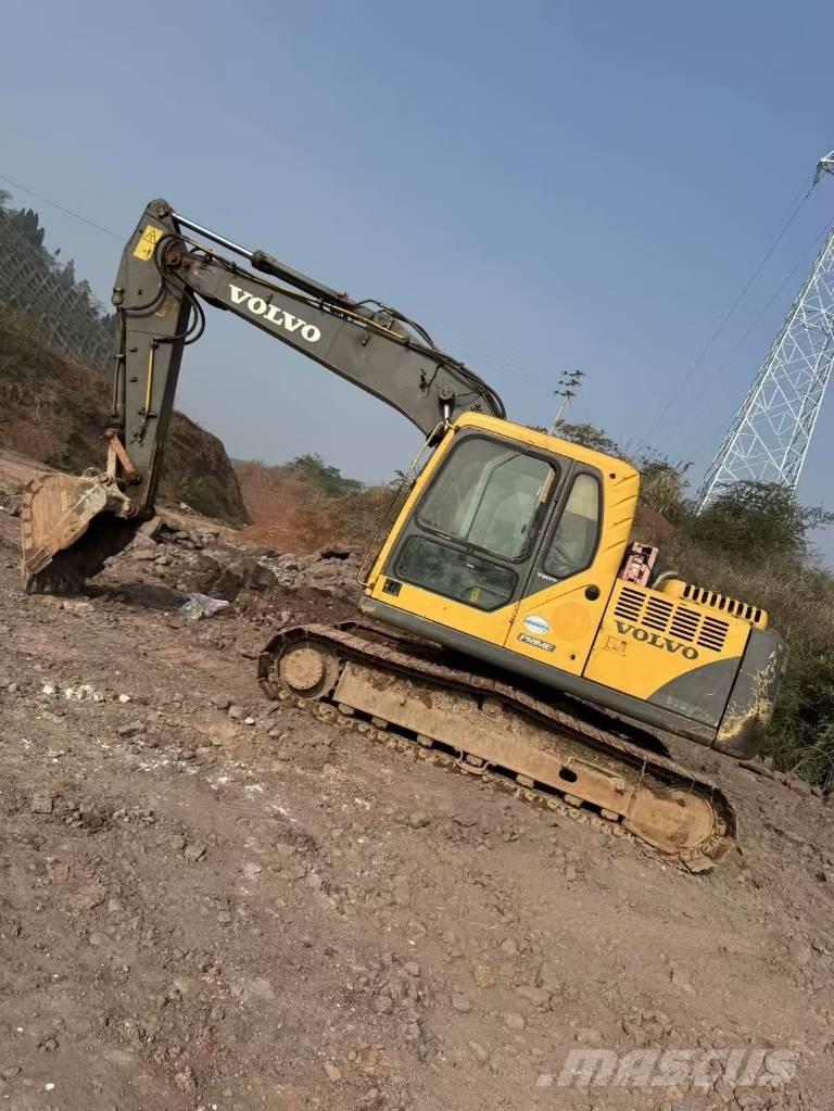 Volvo EC 140 B حفارات زحافة