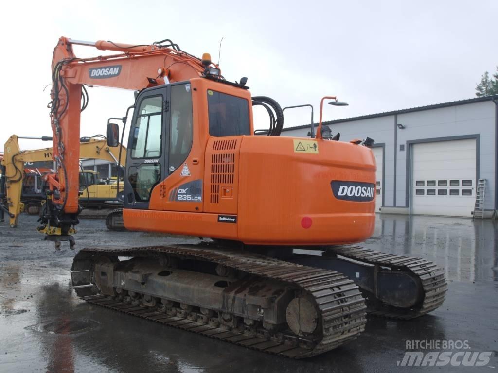 Doosan DX 235 LCR حفارات زحافة
