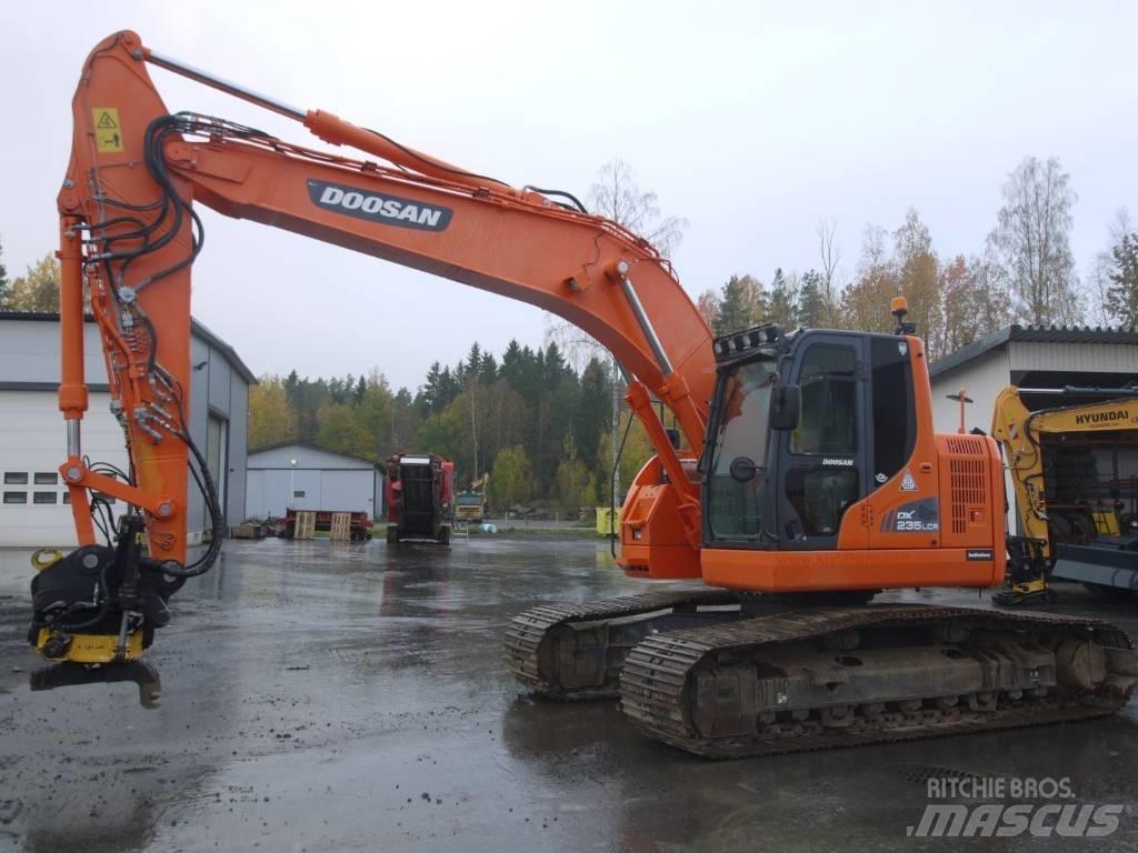 Doosan DX 235 LCR حفارات زحافة