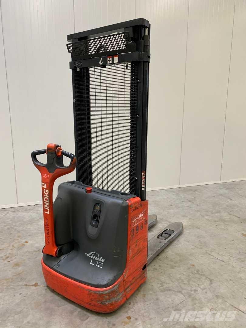 Linde L12 معدات التكديس الجوالة
