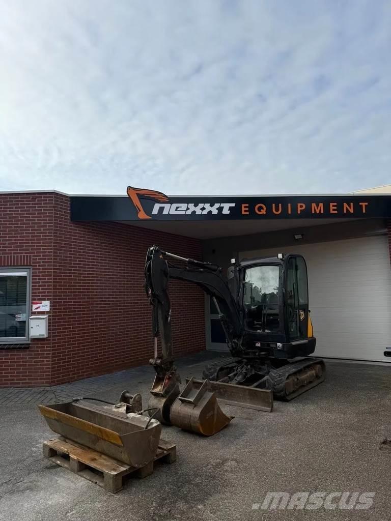 JCB 8026 CTS حفارات صغيرة أقل من 7 طن (حفارات صغيرة)