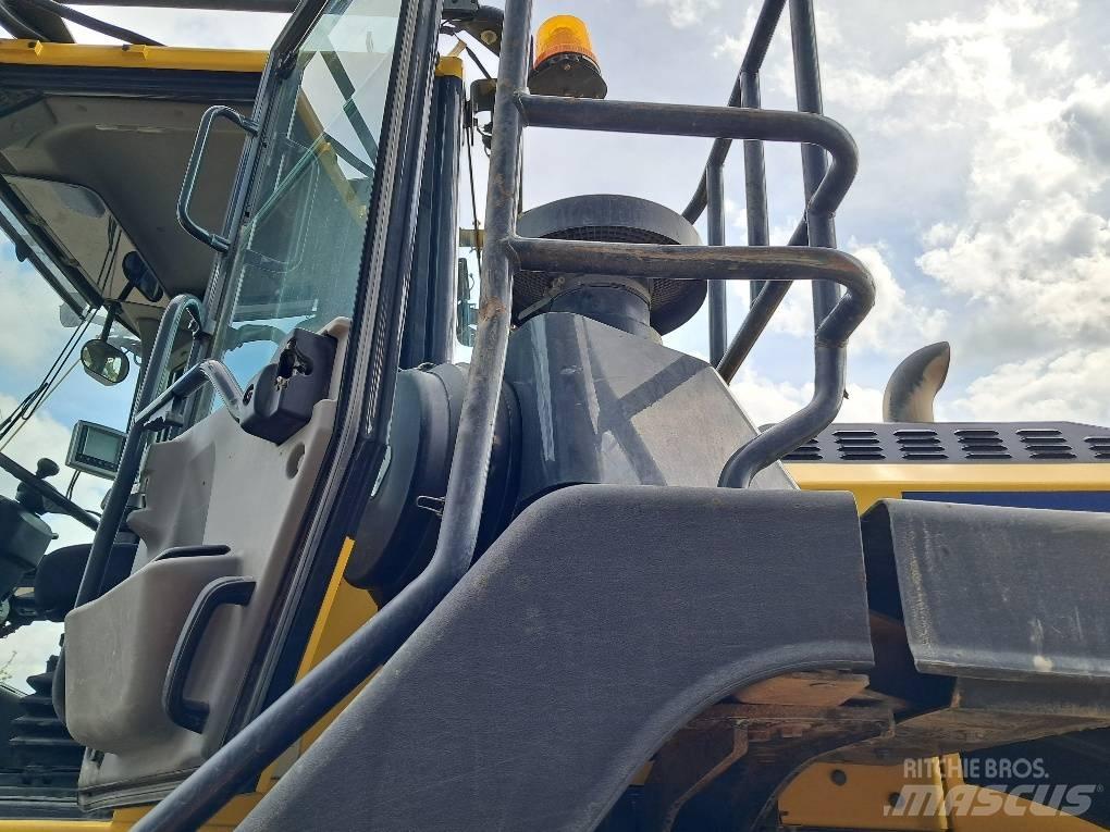Komatsu WA480-8 لوادر بعجل