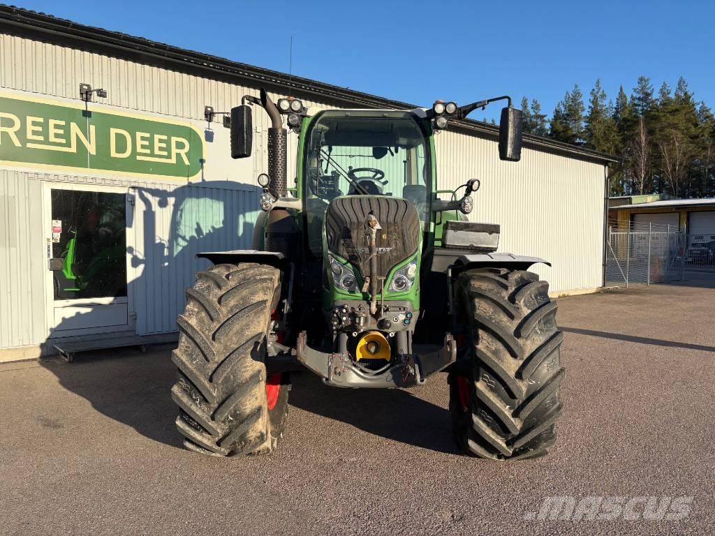 Fendt 724 Vario TMS الجرارات