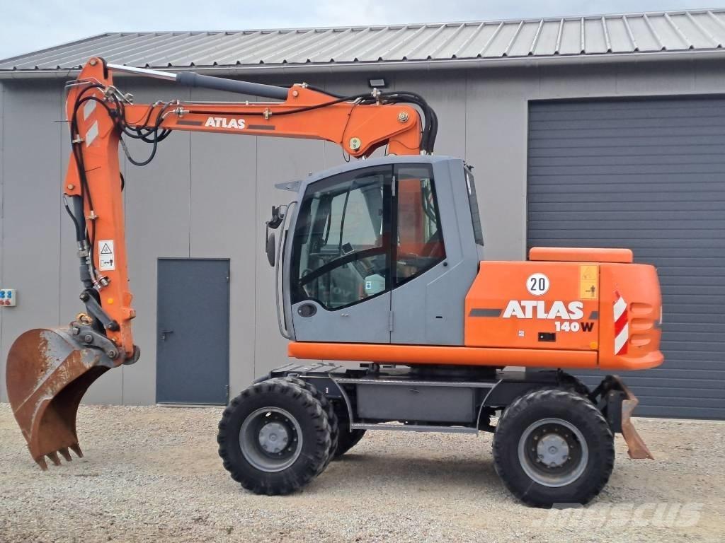 Atlas 140 W حفارات بعجل