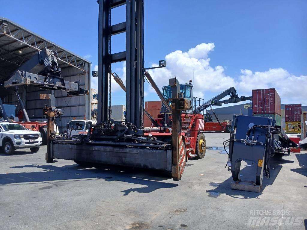 Kalmar DCG100-45ED7 مناولات حاويات