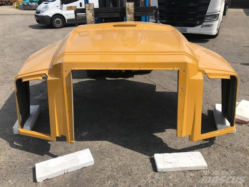 CAT 735 B Hood الشاسيه والتعليق