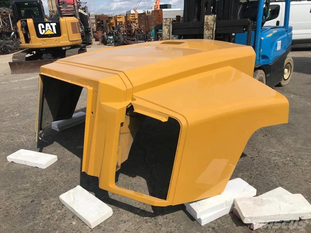 CAT 735 B Hood الشاسيه والتعليق