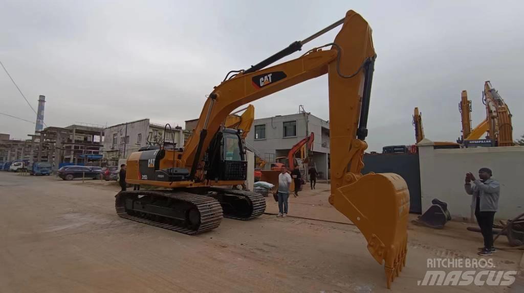 CAT 315 D حفارات زحافة