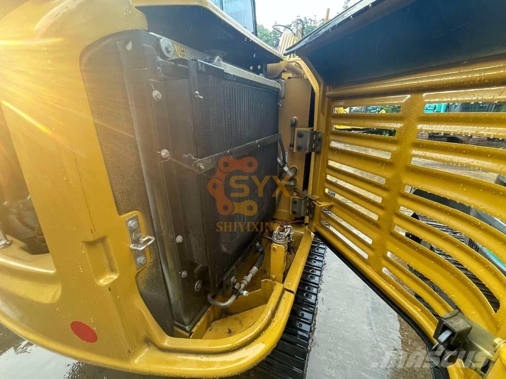 CAT 306 E2 حفارات زحافة