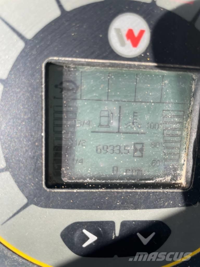 Wacker Neuson EW 100 حفارات بعجل