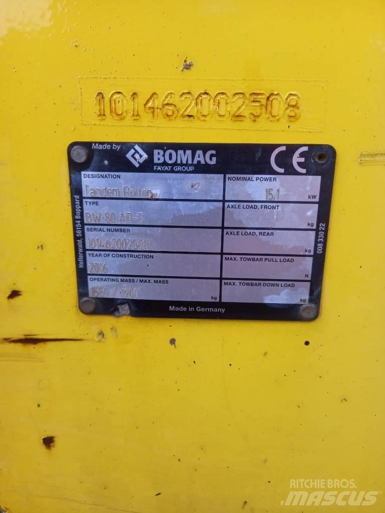 Bomag BW 80 AD-5 مداحل ثنائية الاسطوانة