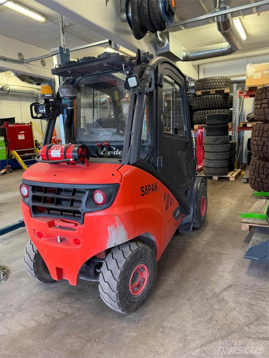 Linde H30D-02 شاحنات الديزل