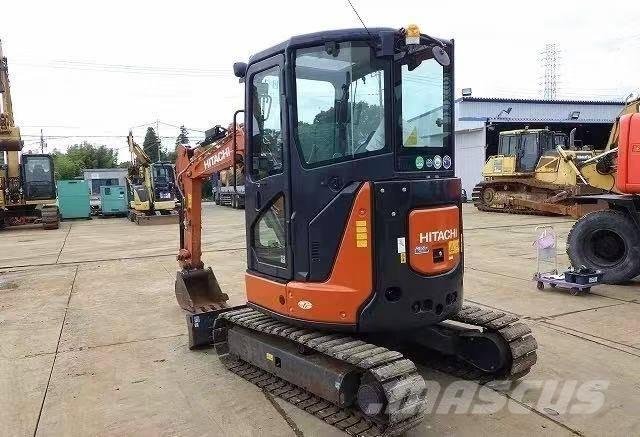 Hitachi 30 حفارات زحافة