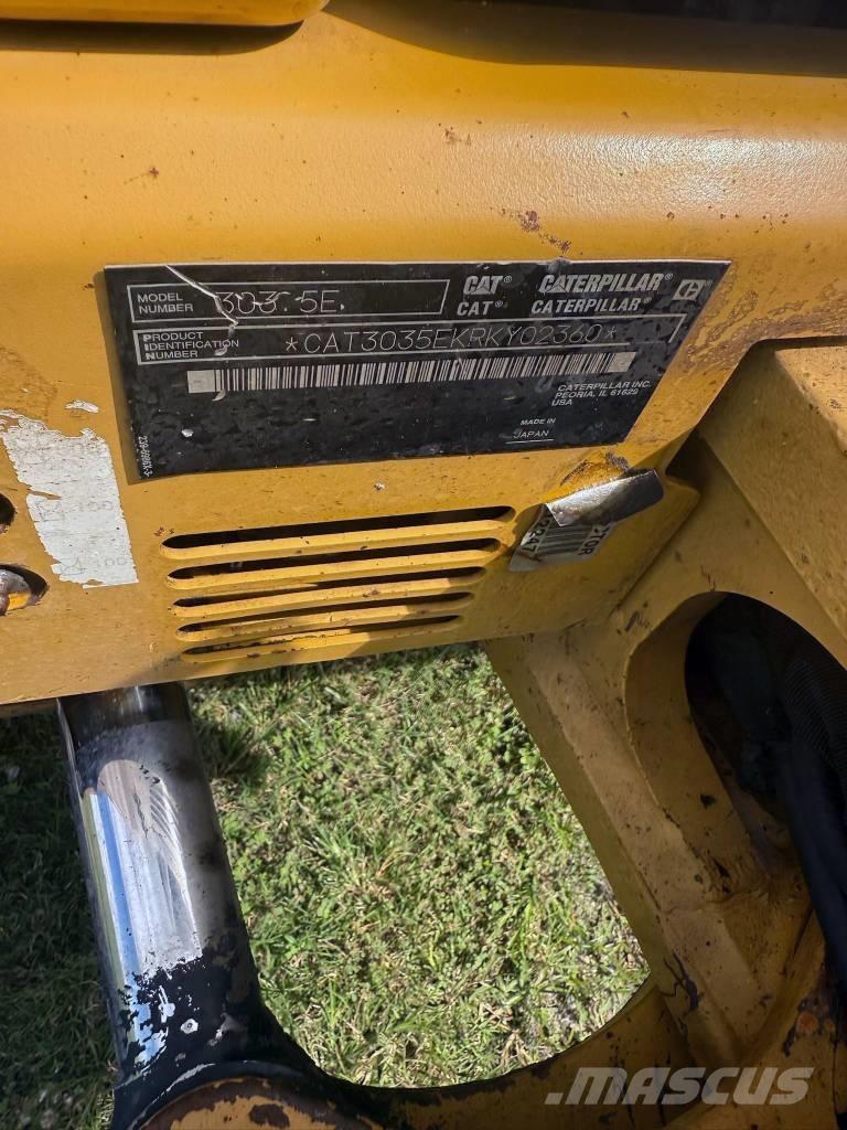 CAT 303.5 E CR حفارات صغيرة أقل من 7 طن (حفارات صغيرة)