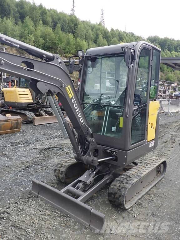 Volvo EC 20 D حفارات صغيرة أقل من 7 طن (حفارات صغيرة)