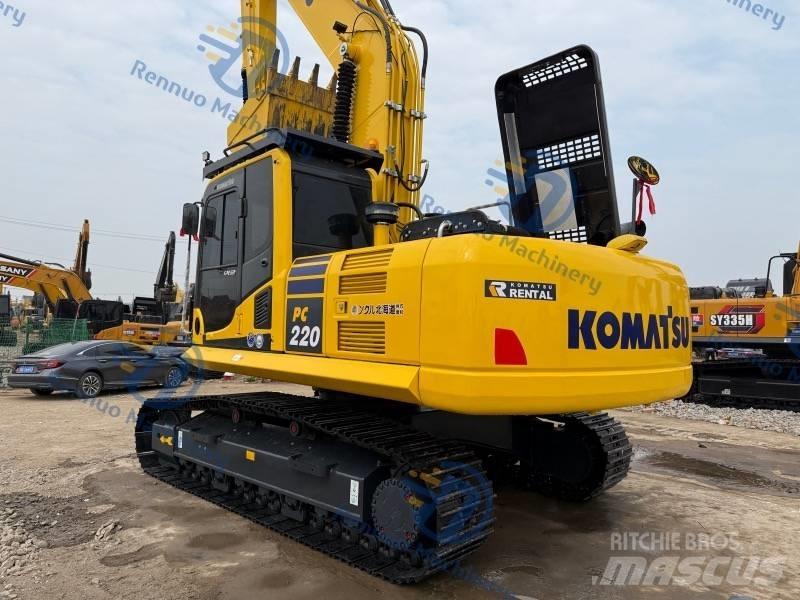 Komatsu PC 220-8 حفارات زحافة