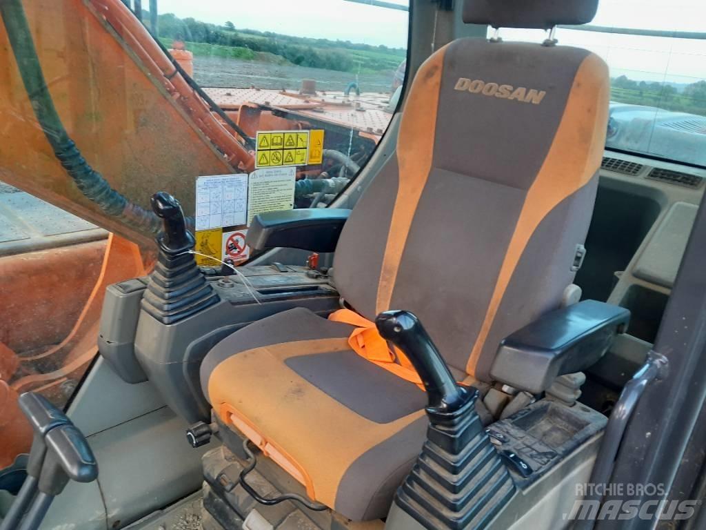 Doosan DX 225 حفارات زحافة