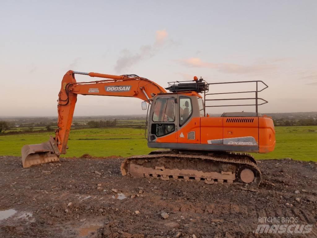 Doosan DX 225 حفارات زحافة