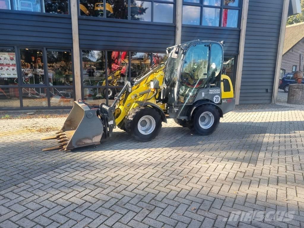 Wacker WL 25 لوادر صغيرة