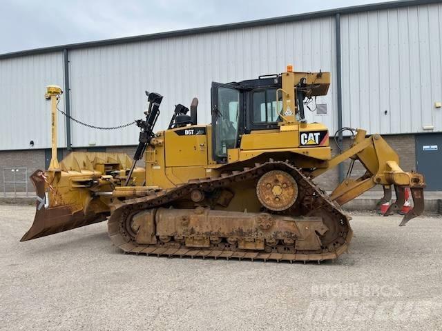 CAT D 6 T LGP بلدوزرات مجنزرة