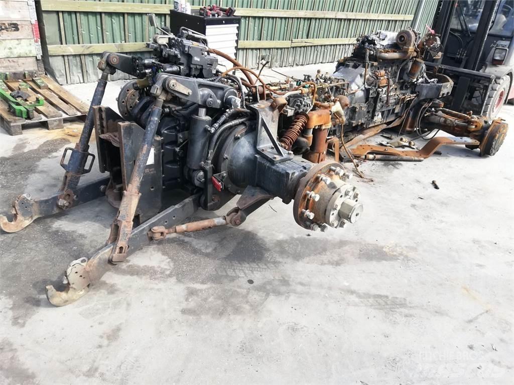 New Holland T7030 الجرارات