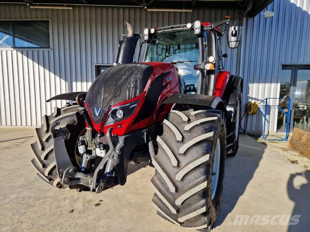 Valtra T 194 الجرارات