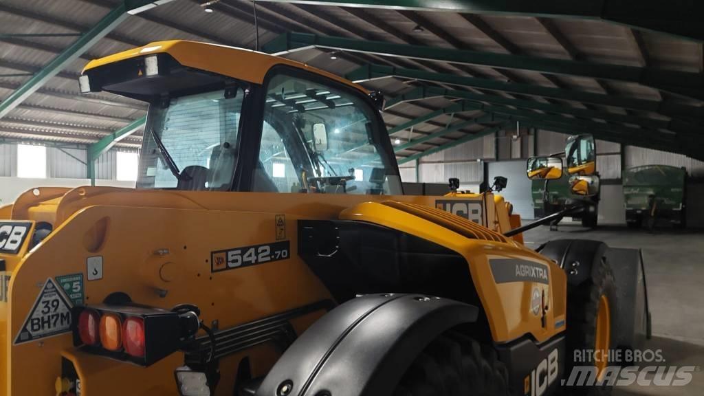 JCB 542-70 Agrixtra معدات مناولة لأغراض الزراعة
