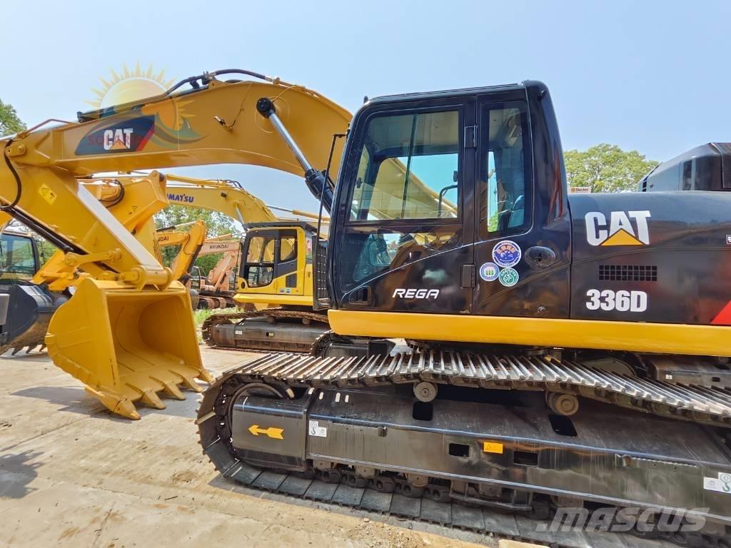 CAT 336 D حفارات زحافة